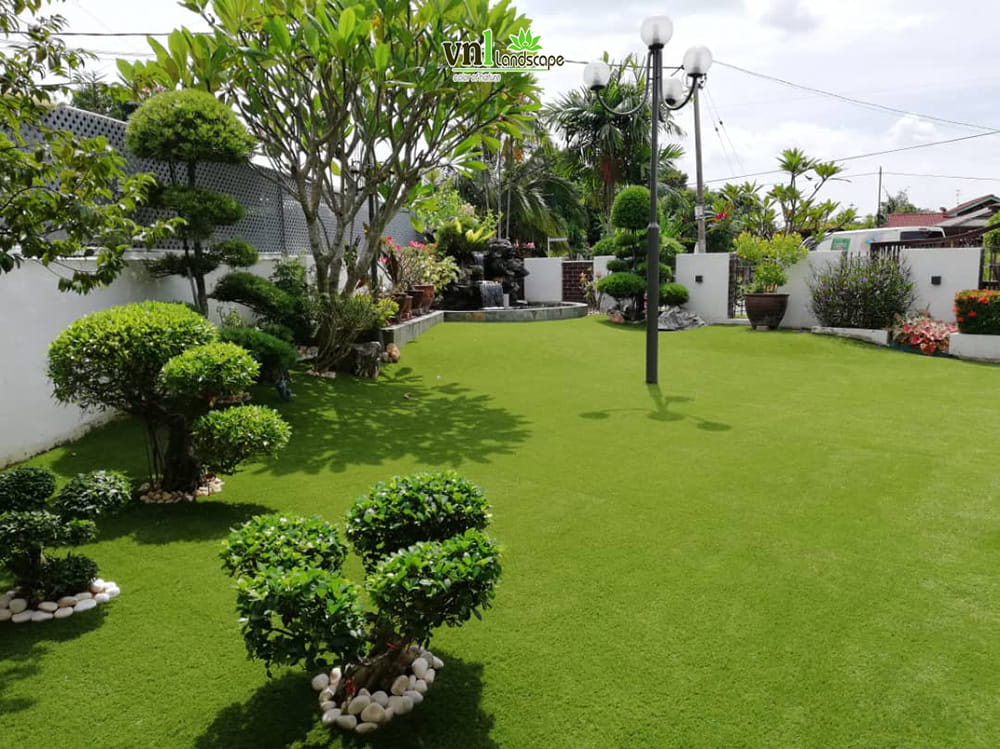 Ứng dụng cỏ nhân tạo sân vườn tại ngôi nhà xinh đẹp ở Hội An