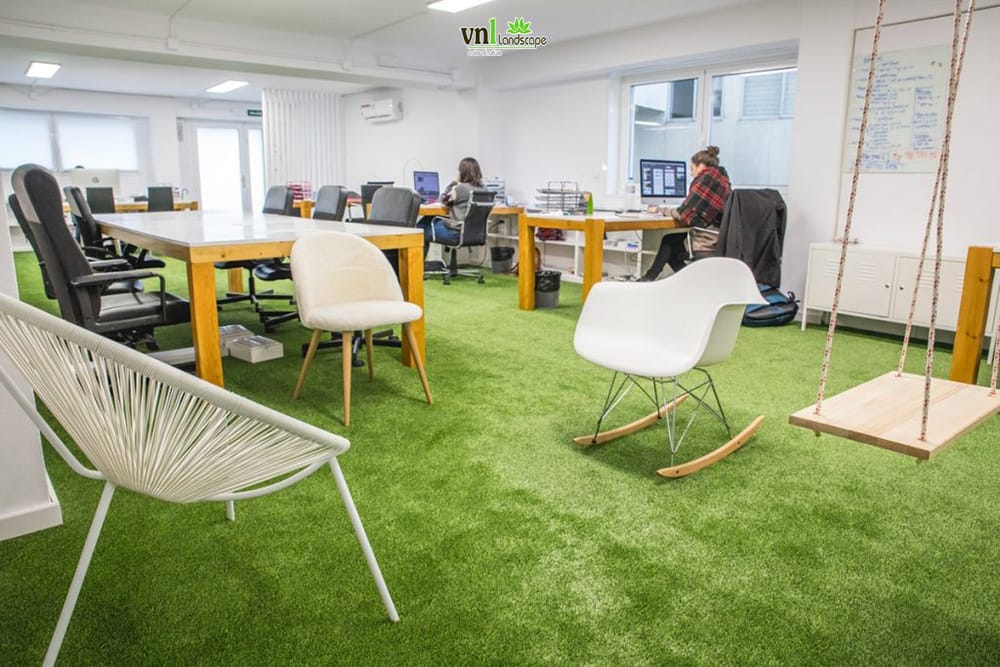 Ứng dụng cỏ nhân tạo trong thiết kế văn phòng làm việc, tạo không gian xinh, giúp khơi nguồn cảm hứng sáng tạo của nhân viên