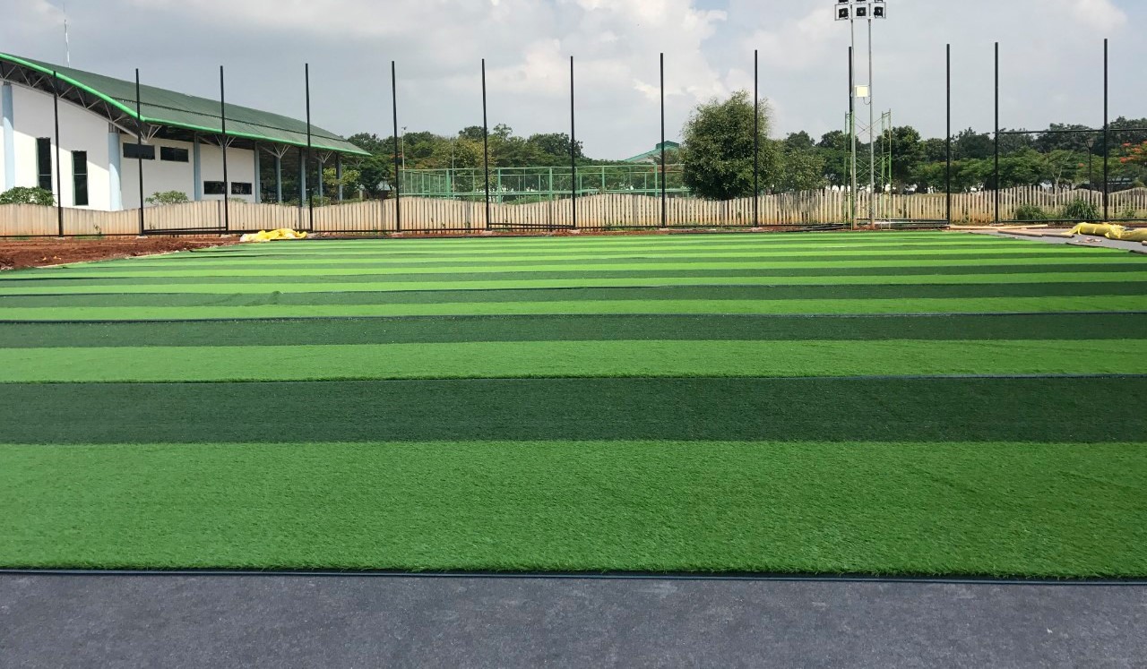 Quy trình trải thảm cỏ nhân tạo sân bóng Đà Nẵng Quy trình trải thảm cỏ nhân tạo sân bóng Đà Nẵng